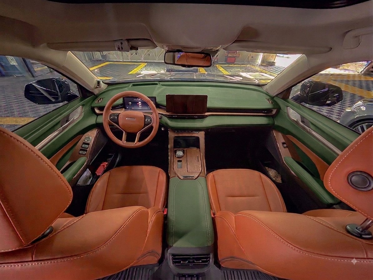 Color change de interior automotivo em couro verde e caramelo — PremiumCAR
